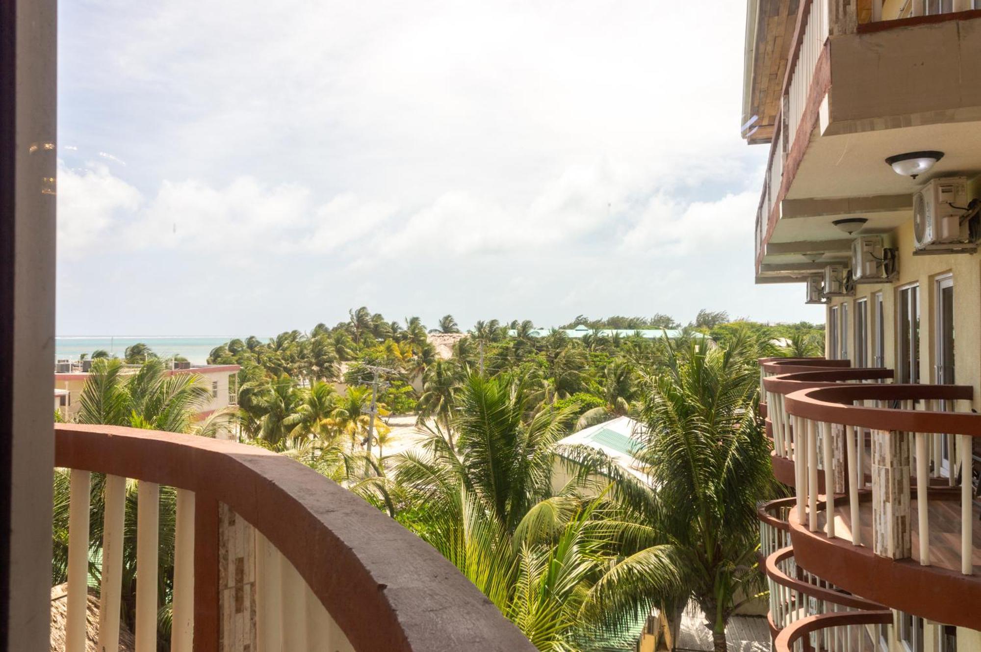 Tropical Palace Hotel San Pedro  Exterior foto